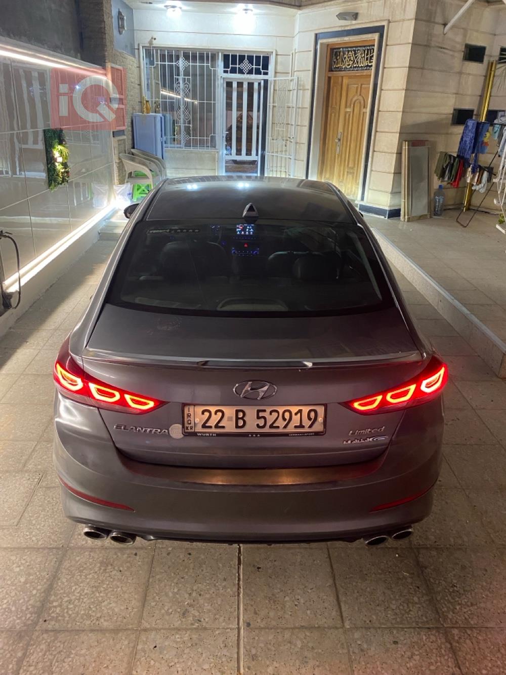 Hyundai Elantra